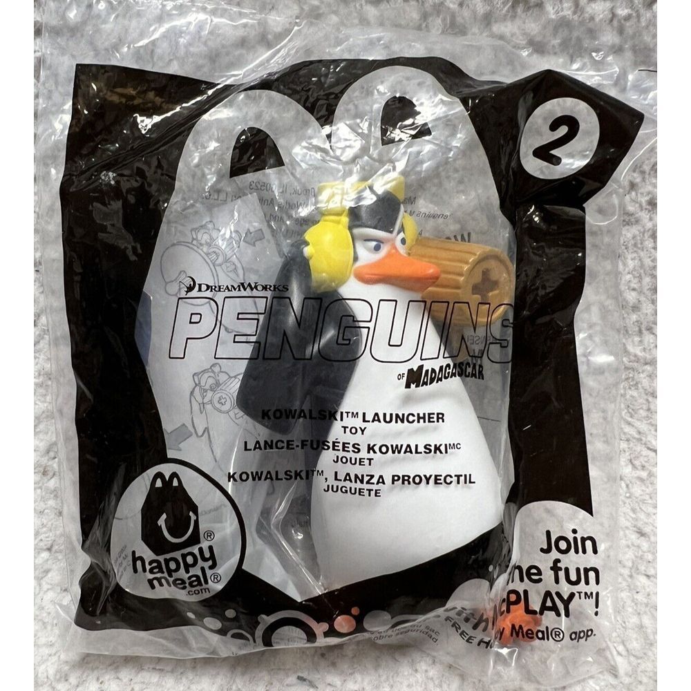 2014 Penguins of Madagascar McDonalds Happy Meal Toy -‎ Kowalski Launcher #2 NIP